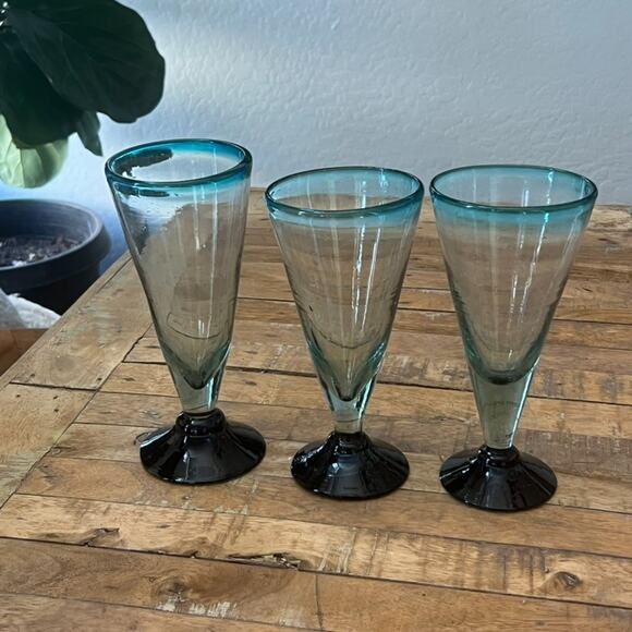 Blue & Green Goblet Wine Glasses Set of 3 Handblown Bubbles Mexico - Picture 2 of 15